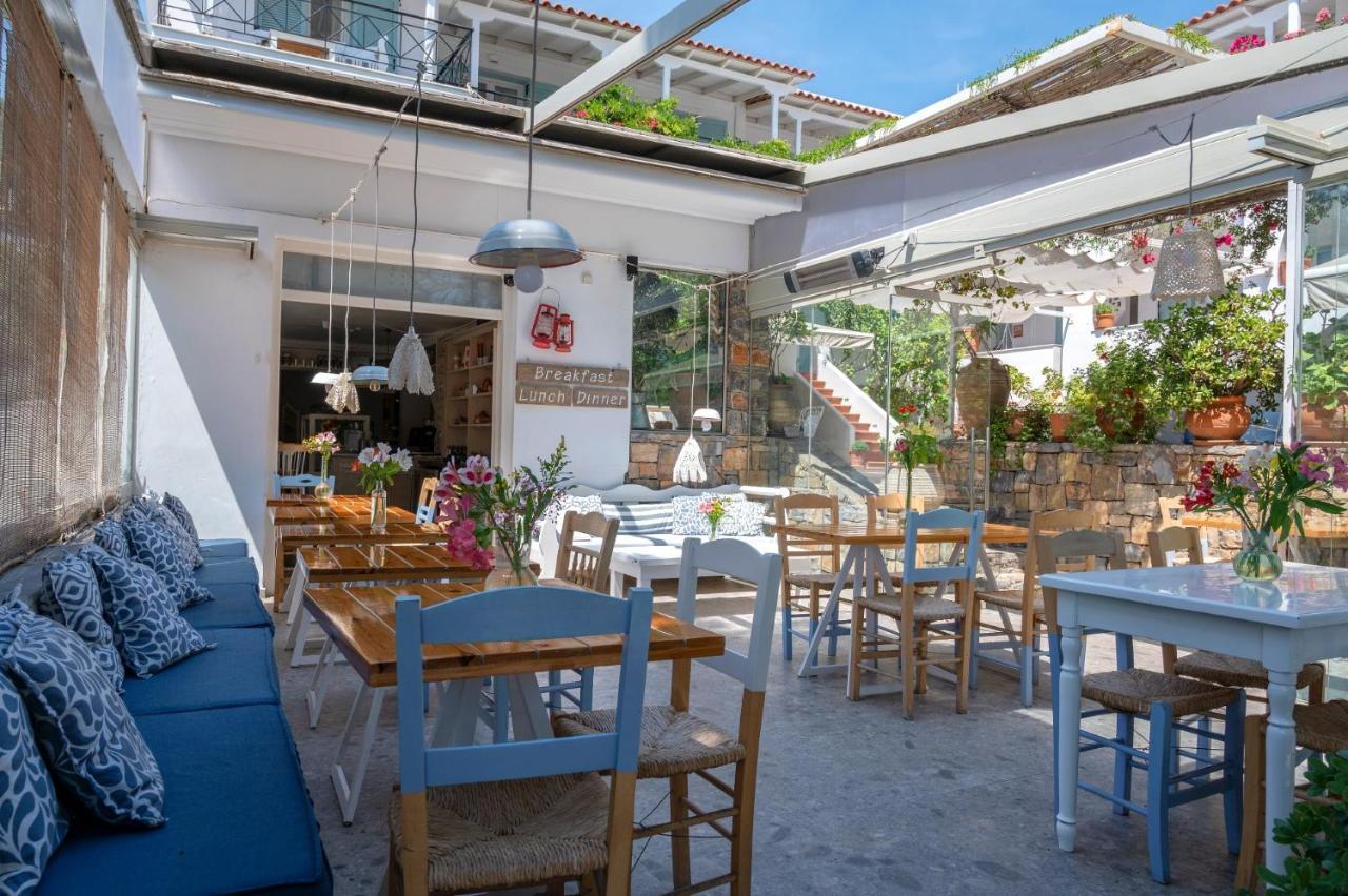 Odyssey Suites Poros Town Exterior foto